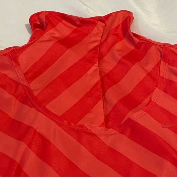Nike golf Sport Dri-fit Top Women’s Size Small - Picture 13 of 15